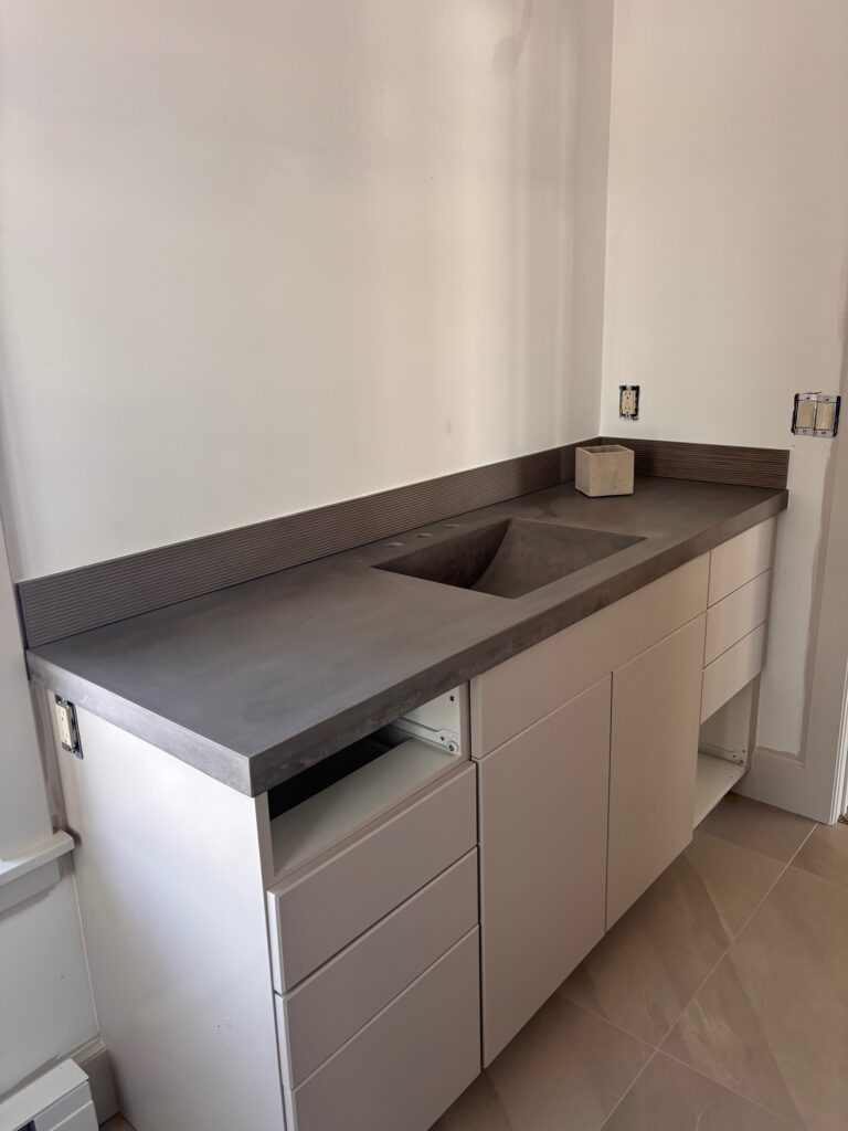 Concrete bathroom countertop