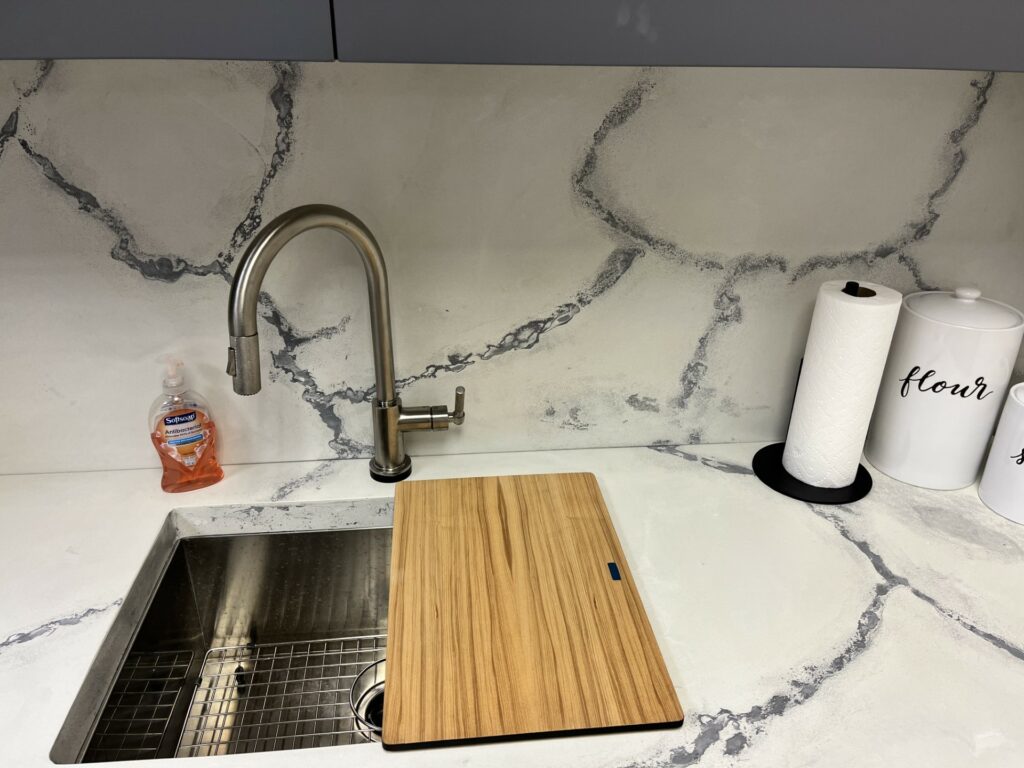 Veined concrete countertops